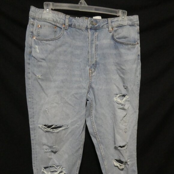 DIVIDED By H&M | size 16 | Mom Jeans | High Waist Ankle Length Distressed | NWT - Picture 6 of 16